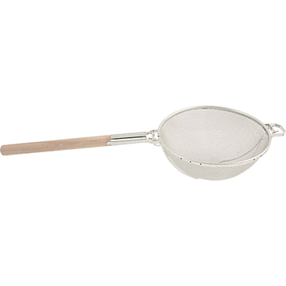 Sieve with wooden handle 30